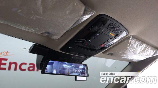 Kia Carnival (IV) HEV 9-Seater Hi-Limousine Signature 2025 — фото 17