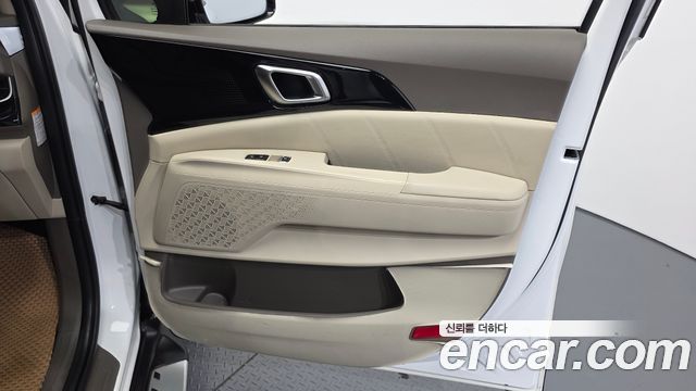Kia Carnival (IV) HEV 9-Seater Hi-Limousine Signature 2025 — фото 24