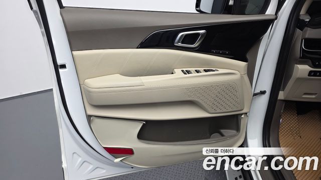 Kia Carnival (IV) HEV 9-Seater Hi-Limousine Signature 2025 — фото 25