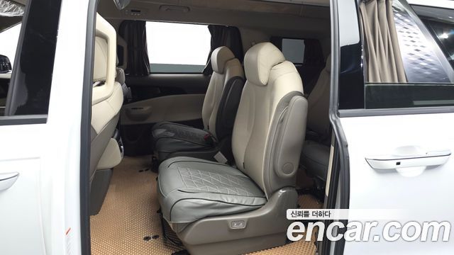 Kia Carnival (IV) HEV 9-Seater Hi-Limousine Signature 2025 — фото 26