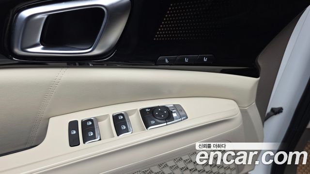 Kia Carnival (IV) HEV 9-Seater Hi-Limousine Signature 2025 — фото 31