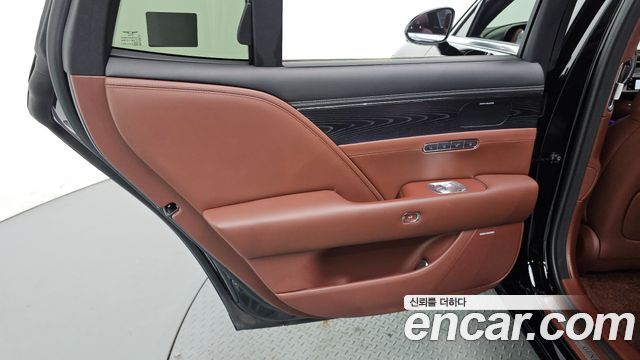Genesis G90 (RS4) Gasoline 3.5 Turbo AWD 2022 — фото 31