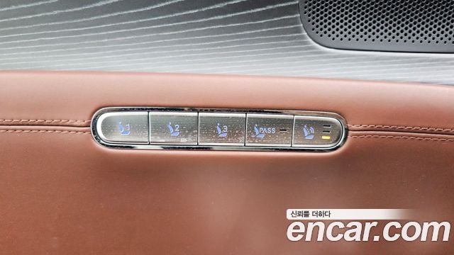 Genesis G90 (RS4) Gasoline 3.5 Turbo AWD 2022 — фото 36