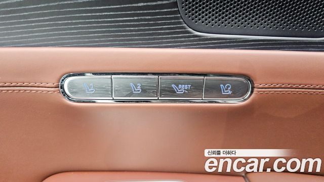 Genesis G90 (RS4) Gasoline 3.5 Turbo AWD 2022 — фото 40