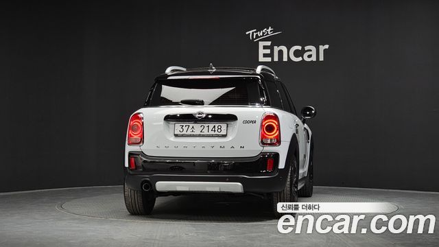 MINI Cooper Countryman HIGH 2nd 2019 — фото 4
