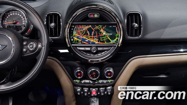 MINI Cooper Countryman HIGH 2nd 2019 — фото 24
