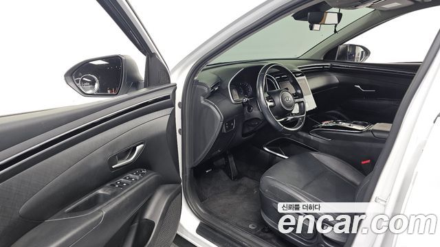 Hyundai Tucson (NX4) Gasoline 1.6 Turbo 2WD Premium 2023 — фото 10