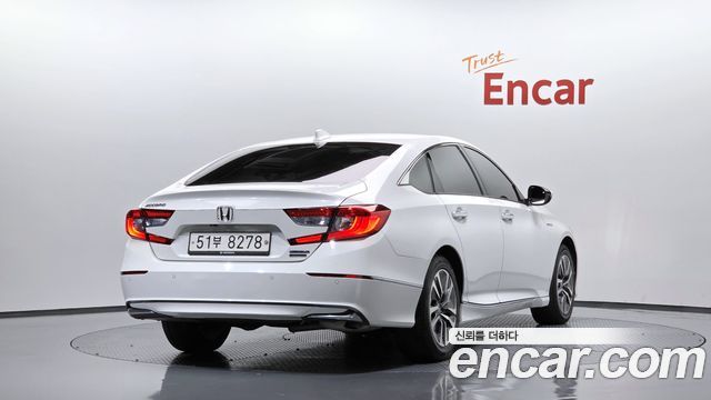 Honda Accord (X) 2.0 Hybrid Touring 2019 — фото 2