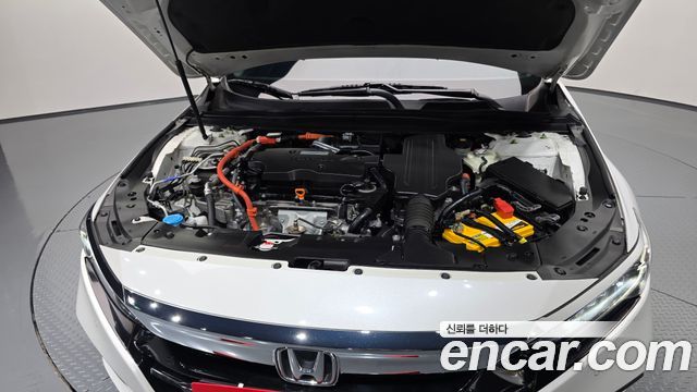 Honda Accord (X) 2.0 Hybrid Touring 2019 — фото 6