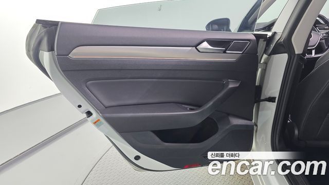 Volkswagen Arteon 2.0 TDI Premium 2019 — фото 25