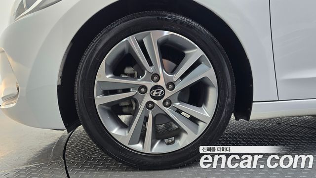 Hyundai Avante (AD) 1.6 GDI Value Plus 2018 — фото 5