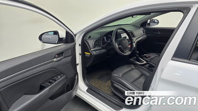Hyundai Avante (AD) 1.6 GDI Value Plus 2018 — фото 11
