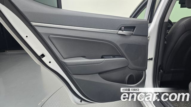Hyundai Avante (AD) 1.6 GDI Value Plus 2018 — фото 25