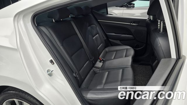 Hyundai Avante (AD) 1.6 GDI Value Plus 2018 — фото 26