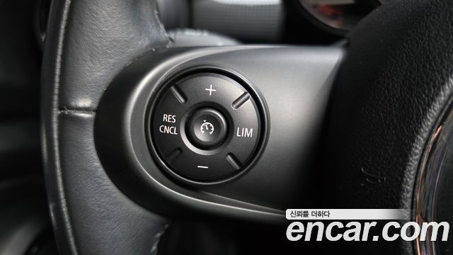 MINI Cooper D 5Door Mid 3rd 2019 — фото 19