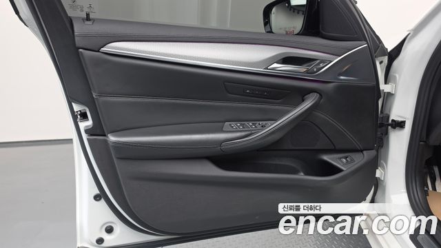 BMW 5 Series (G30) 520d M Sport Package Plus 2019 — фото 30