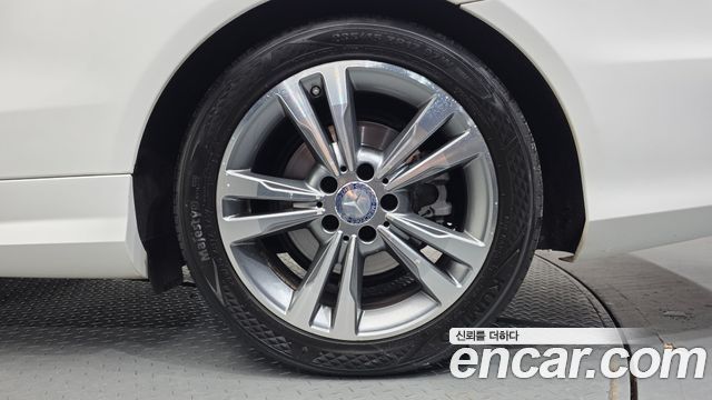 Mercedes-Benz E-Class (W212) E200 Coupe 2015 — фото 21