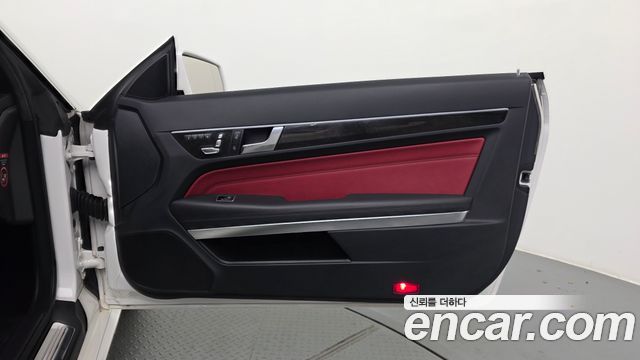 Mercedes-Benz E-Class (W212) E200 Coupe 2015 — фото 25