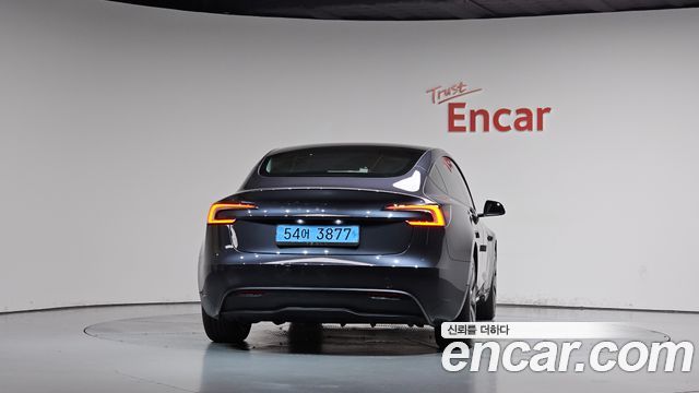 Tesla Model 3 RWD 2025 — фото 4