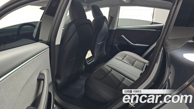Tesla Model 3 RWD 2025 — фото 11