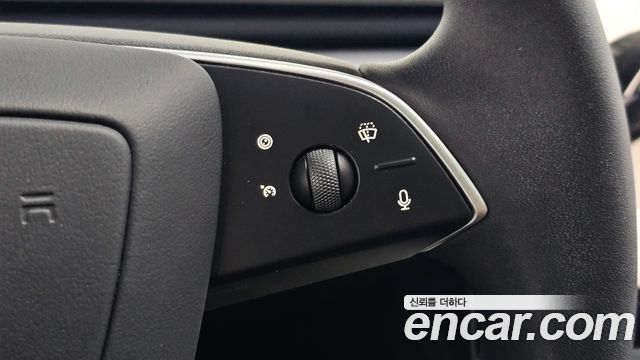 Tesla Model 3 RWD 2025 — фото 15