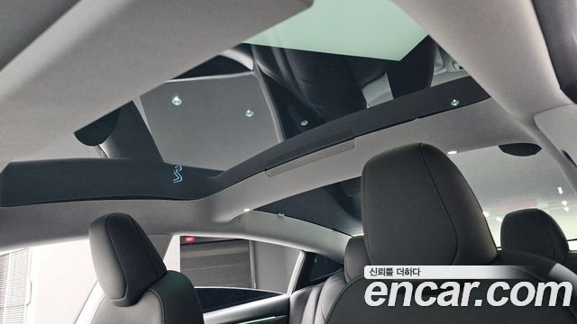 Tesla Model 3 RWD 2025 — фото 32