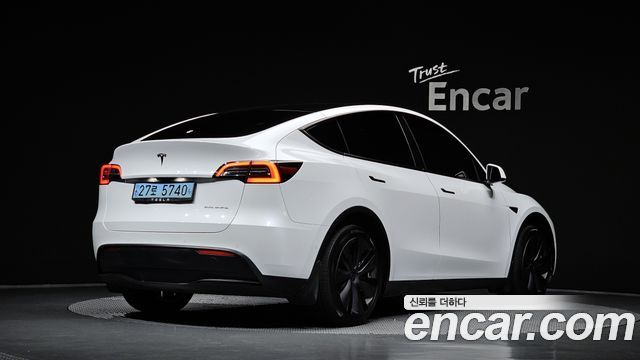 Tesla Model Y Long Range AWD 2022 — фото 2