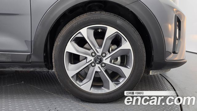 Kia Stonic 1.4 Prestige 2019 — фото 5