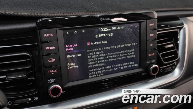Kia Stonic 1.4 Prestige 2019 — фото 17