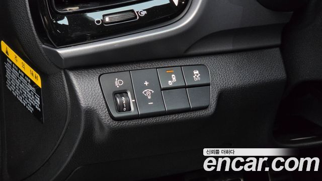 Kia Stonic 1.4 Prestige 2019 — фото 18