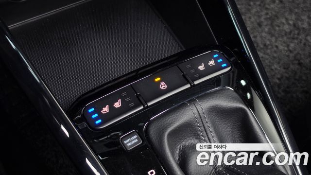 Kia Stonic 1.4 Prestige 2019 — фото 29