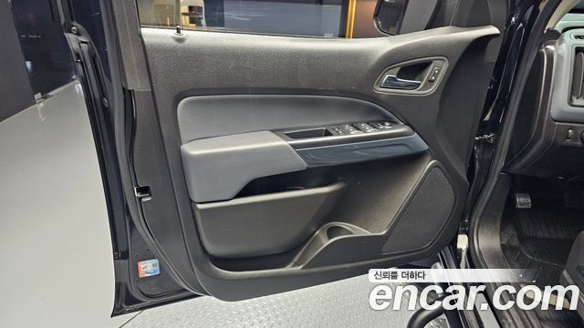 Chevrolet Real New Colorado 3.6 Z71-X Midnight 4WD 2022 — фото 24
