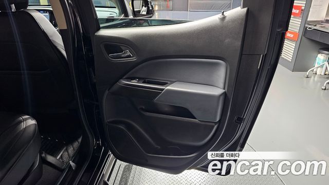 Chevrolet Real New Colorado 3.6 Z71-X Midnight 4WD 2022 — фото 25