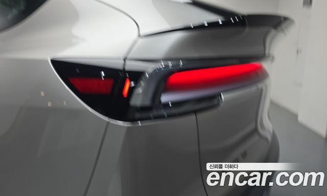 Tesla Model Y L Long Range AWD 2026 — фото 23
