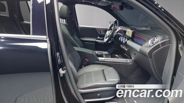Mercedes-Benz EQB (X243) EQB300 4MATIC AMG Line 2023 — фото 11