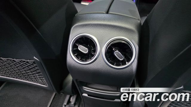 Mercedes-Benz EQB (X243) EQB300 4MATIC AMG Line 2023 — фото 19