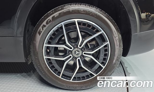 Mercedes-Benz EQB (X243) EQB300 4MATIC AMG Line 2023 — фото 21