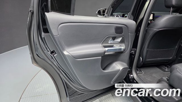 Mercedes-Benz EQB (X243) EQB300 4MATIC AMG Line 2023 — фото 25