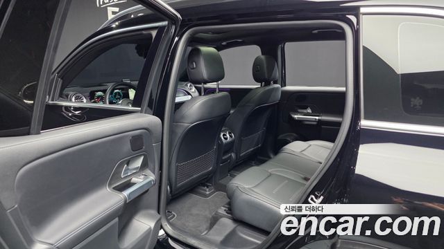 Mercedes-Benz EQB (X243) EQB300 4MATIC AMG Line 2023 — фото 26