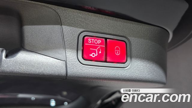 Mercedes-Benz EQB (X243) EQB300 4MATIC AMG Line 2023 — фото 35