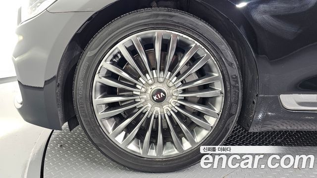 Kia K9 3.8 GDI AWD PlatinumⅡ 2019 — фото 5