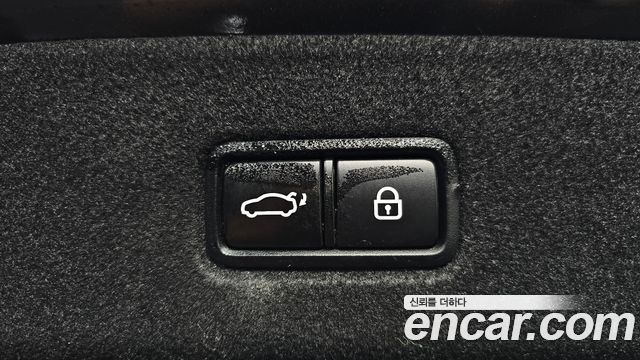 Kia K9 3.8 GDI AWD PlatinumⅡ 2019 — фото 35