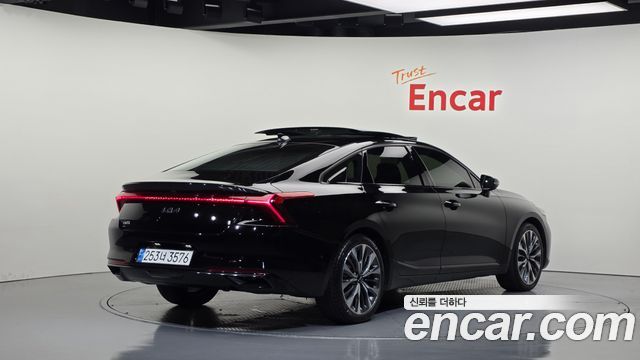 Kia K8 2.5 Gasoline 2WD Signature 2023 — фото 2