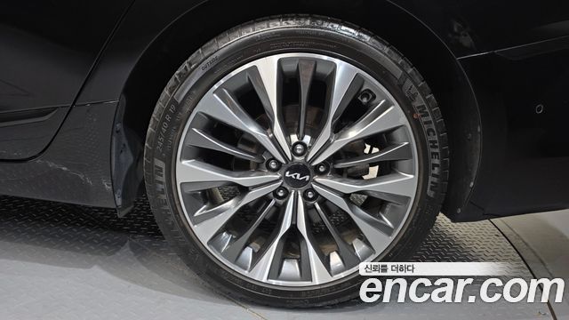Kia K8 2.5 Gasoline 2WD Signature 2023 — фото 21