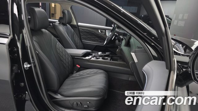 Kia K8 2.5 Gasoline 2WD Signature 2023 — фото 26