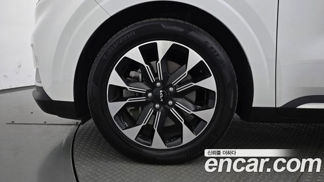 Kia Carnival (IV) Diesel 9-Seater Signature 2023 — фото 5
