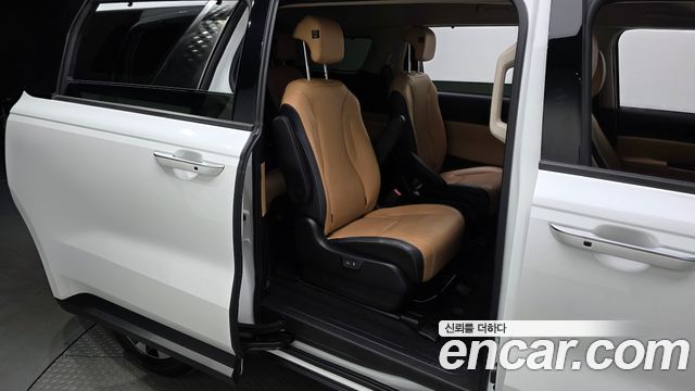 Kia Carnival (IV) Diesel 9-Seater Signature 2023 — фото 12