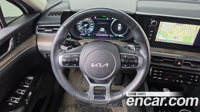 Kia K5 Hybrid (III) Signature 2022 — фото 13