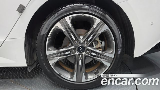 Kia K5 Hybrid (III) Signature 2022 — фото 21