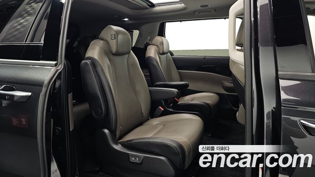 Kia Carnival (IV) HEV 9seater Gravity 2025 — фото 12